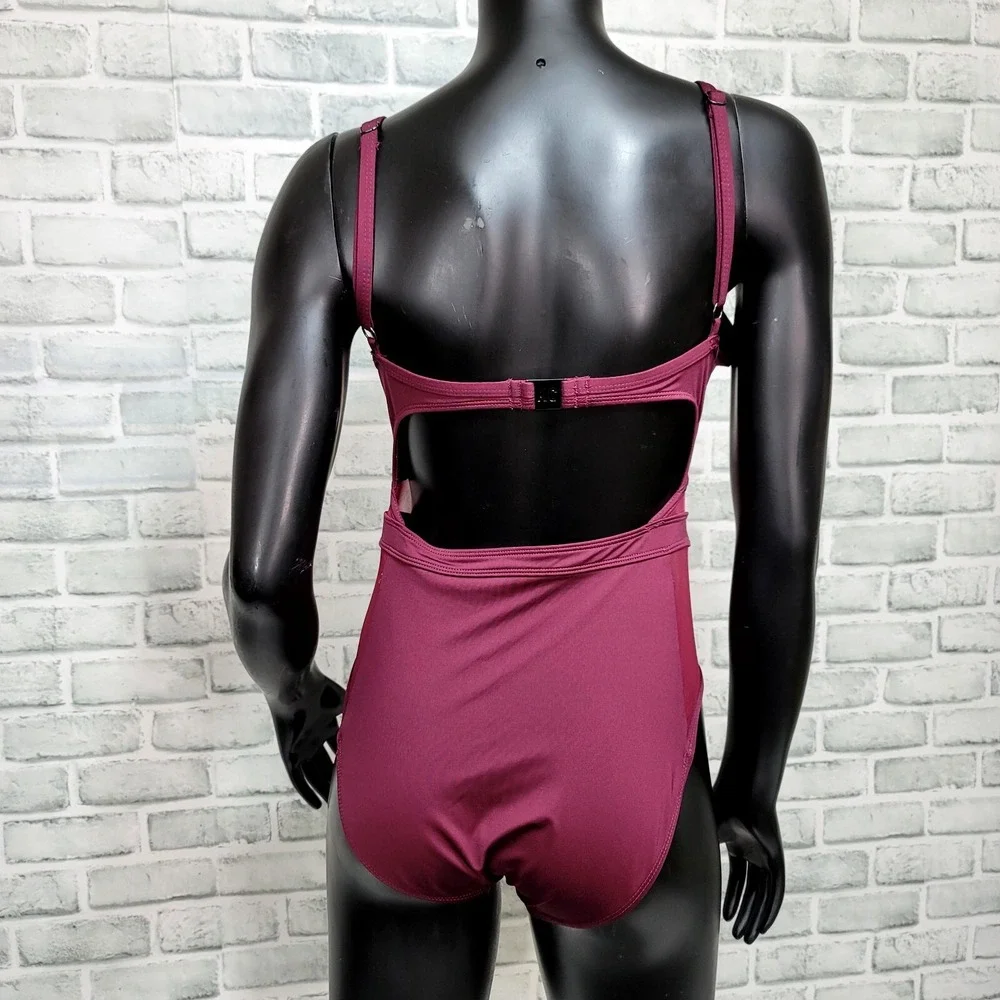 Kenneth Cole New York Burgundy Mesh‎ Panel One Piece Swimsuit VNeck Cutout Back